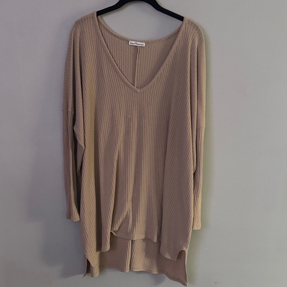 Women's Beige V-Neck Ribbed Long Sleeve Top